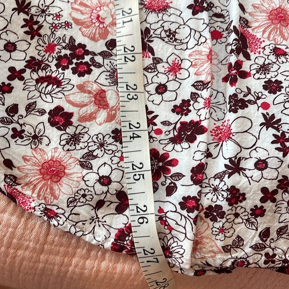 Ann Taylor pullover blouse - Picture 7 of 8